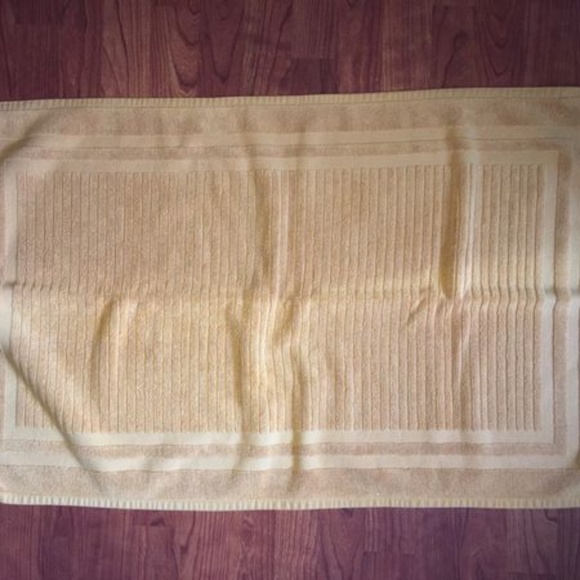 Gold Yellow Cotton Bath Mat Towel - Picture 1 of 2